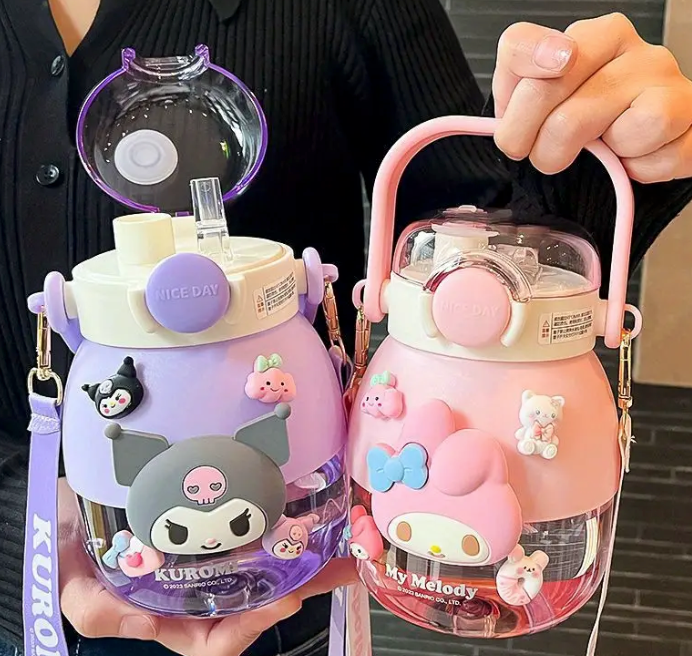 Hello Kitty Kawaii Water Bottle 1050ml Large Capacity - Sanrio