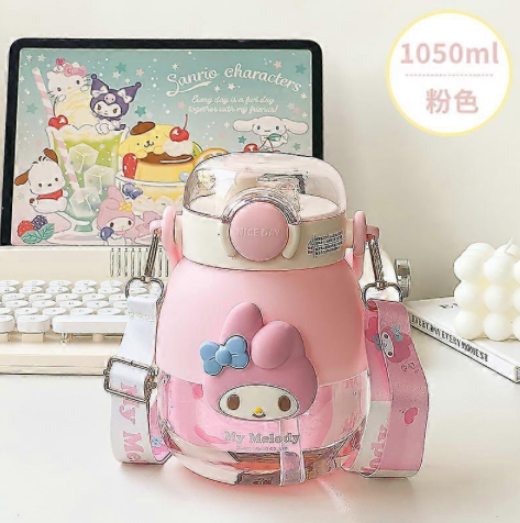 Hello Kitty Kawaii Water Bottle 1050ml Large Capacity - Sanrio