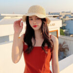Hat / Small knitted straw hat